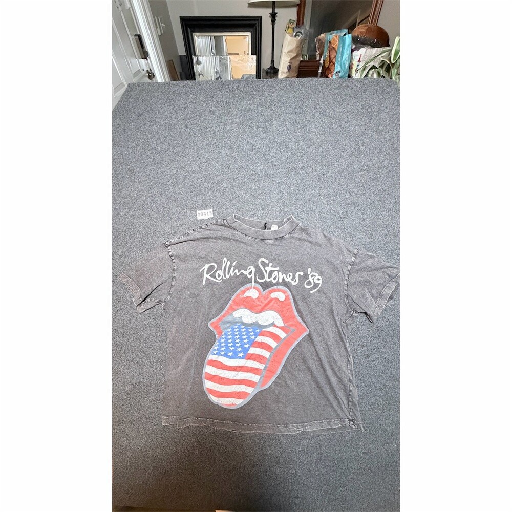 H&M Divided T-Shirt Mens Size L Gray Rolling Stones Tongue USA Flag